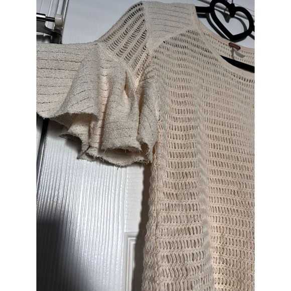 Free People‎ Babes Only Open Weave Knit Ruffle Tee Top Size Small - Picture 6 of 8